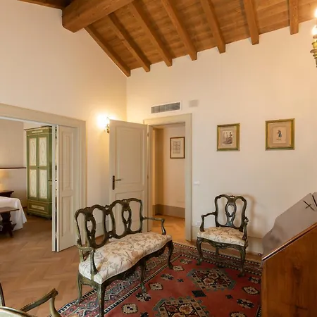 Simonetta 4*